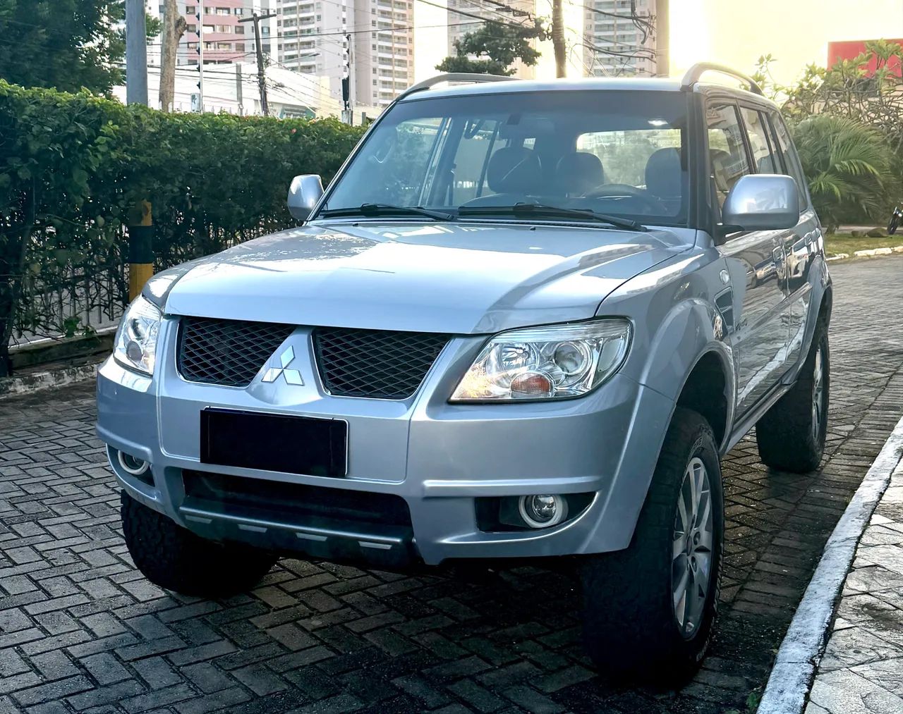 Mitsubishi Pajero 2014