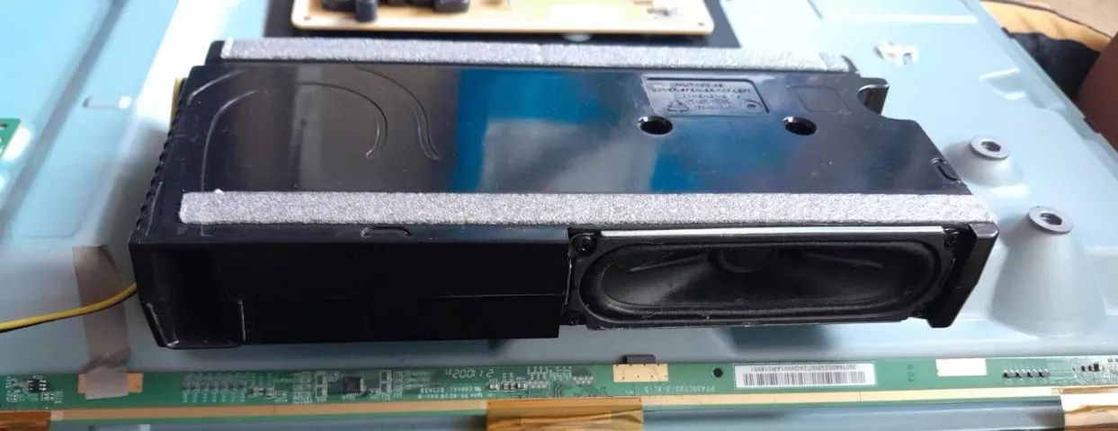 Alto Falante (Par) Smart TV Samsung 43 Polegadas - Modelo UN43T5300AG