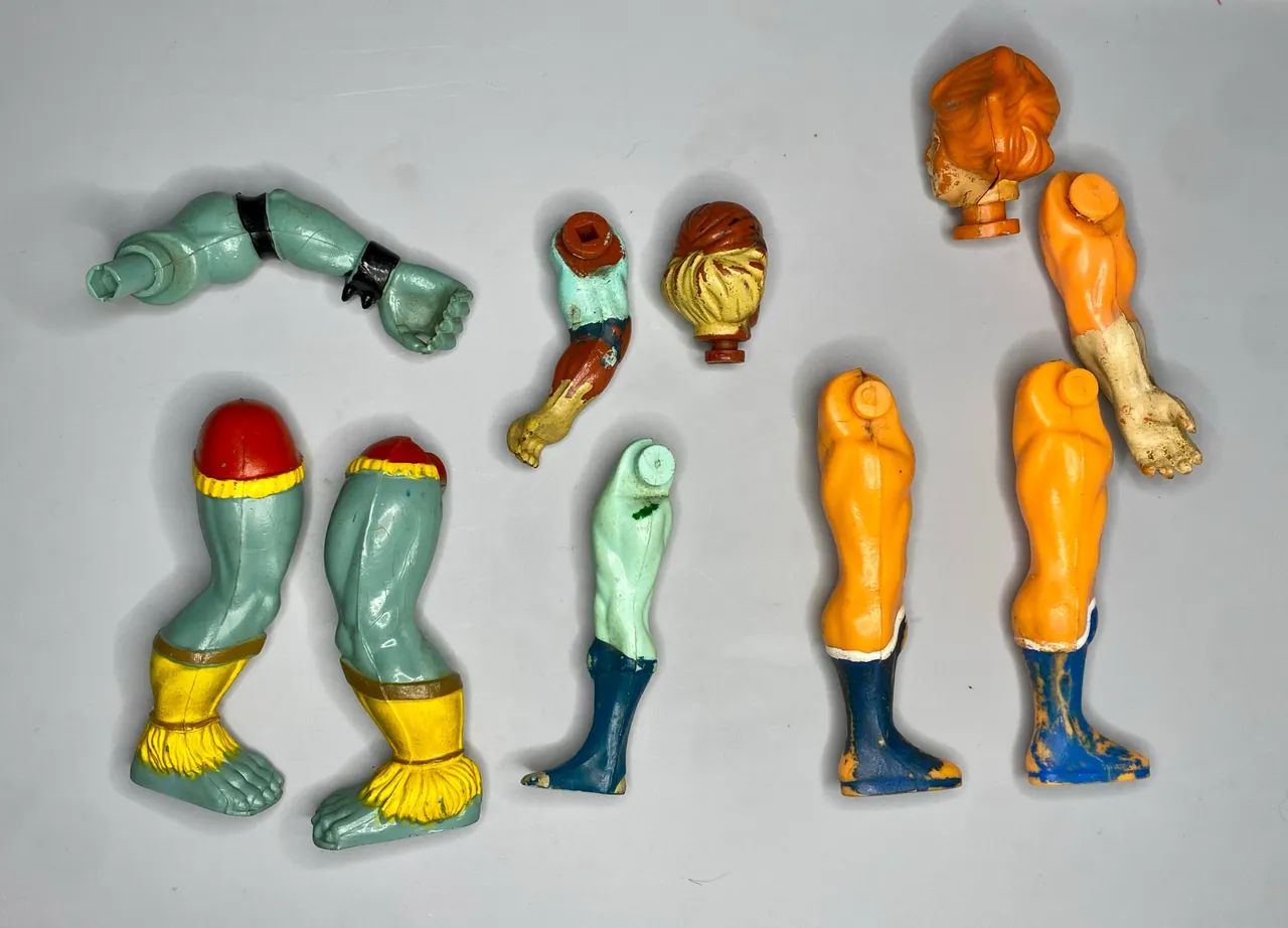 Lote de peças para bonecos ThunderCats - Glasslite / LJN - Foto 2