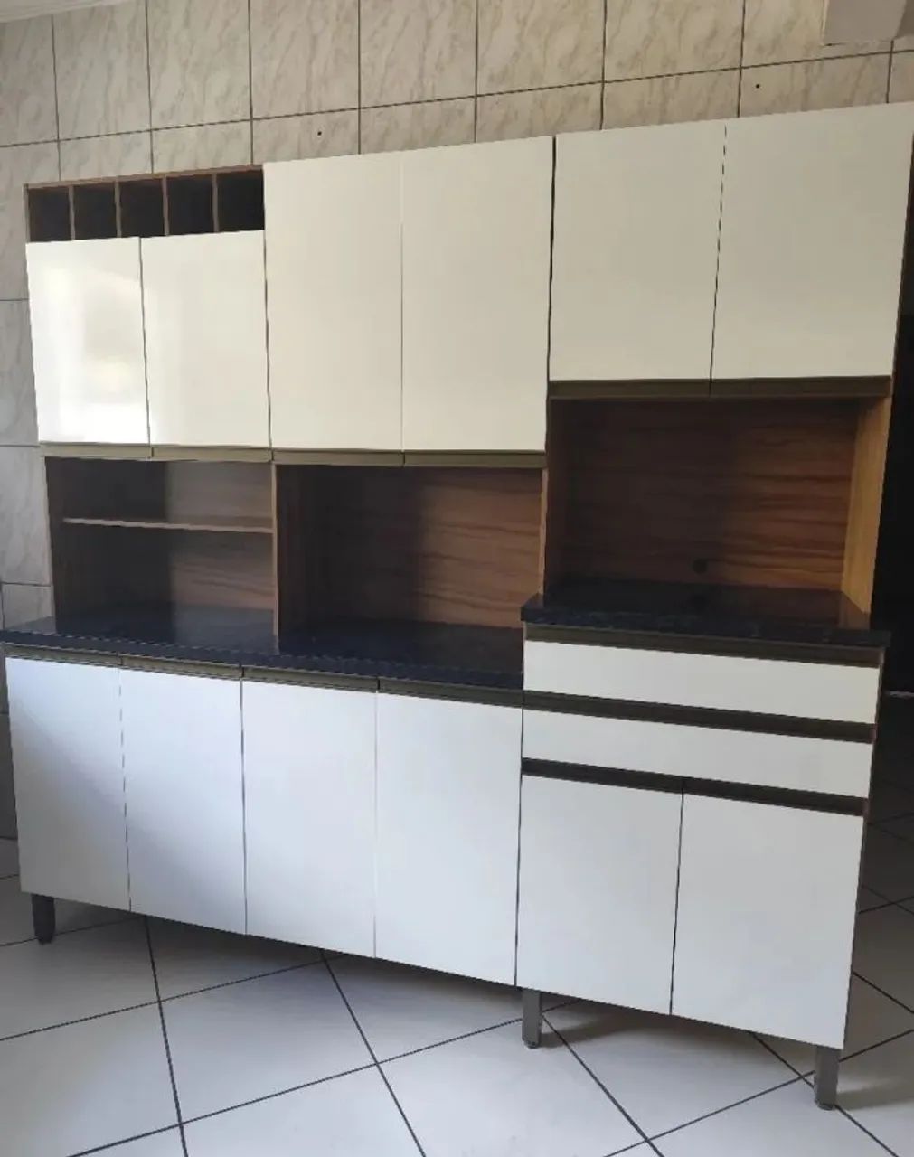 Armário de cozinha compacto 