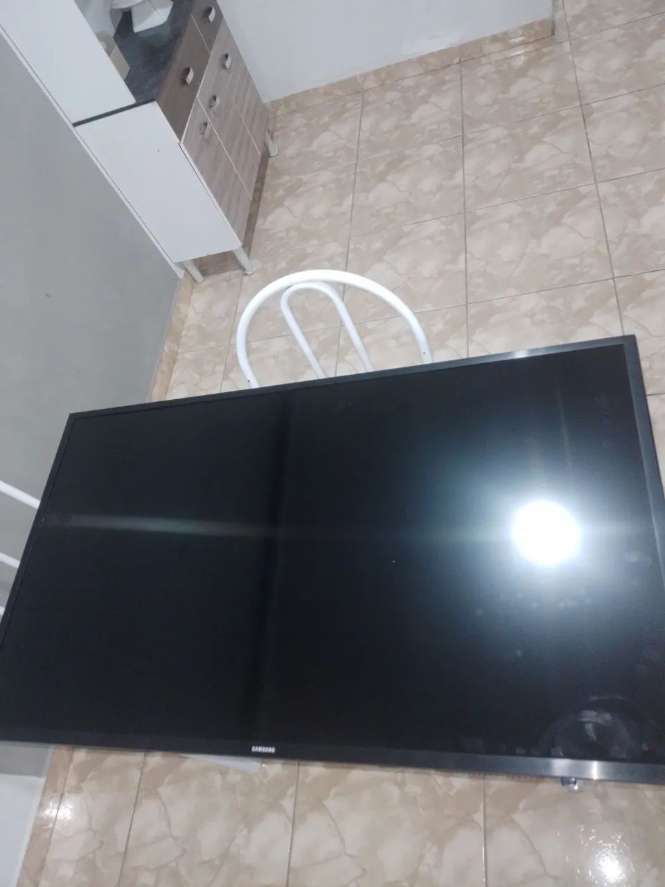 VENDO TV DE 43 POLEGADAS COM TELA C/ DEFEITO
