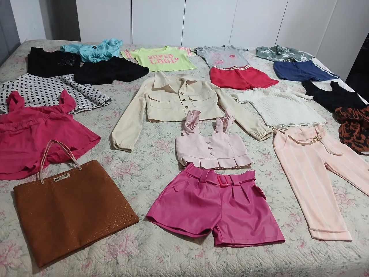 Lote de roupas meninas  numeração 8