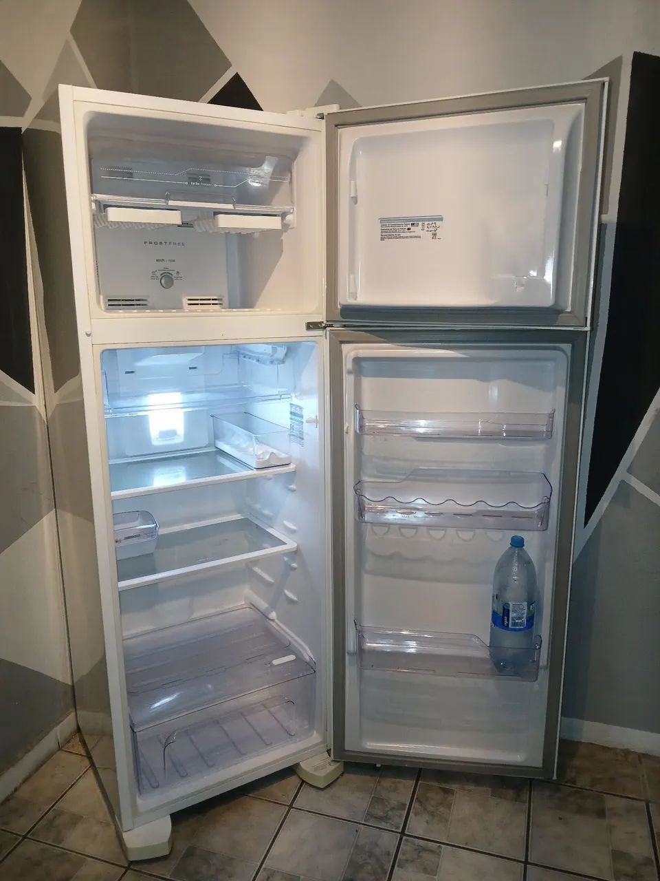 Geladeira Electrolux frost Free - Foto 4