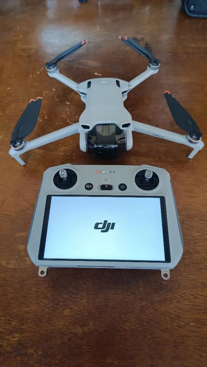 DJI Mini 3 Drone with Remote Controller Featuring Screen and Plus Battery432957597167144960