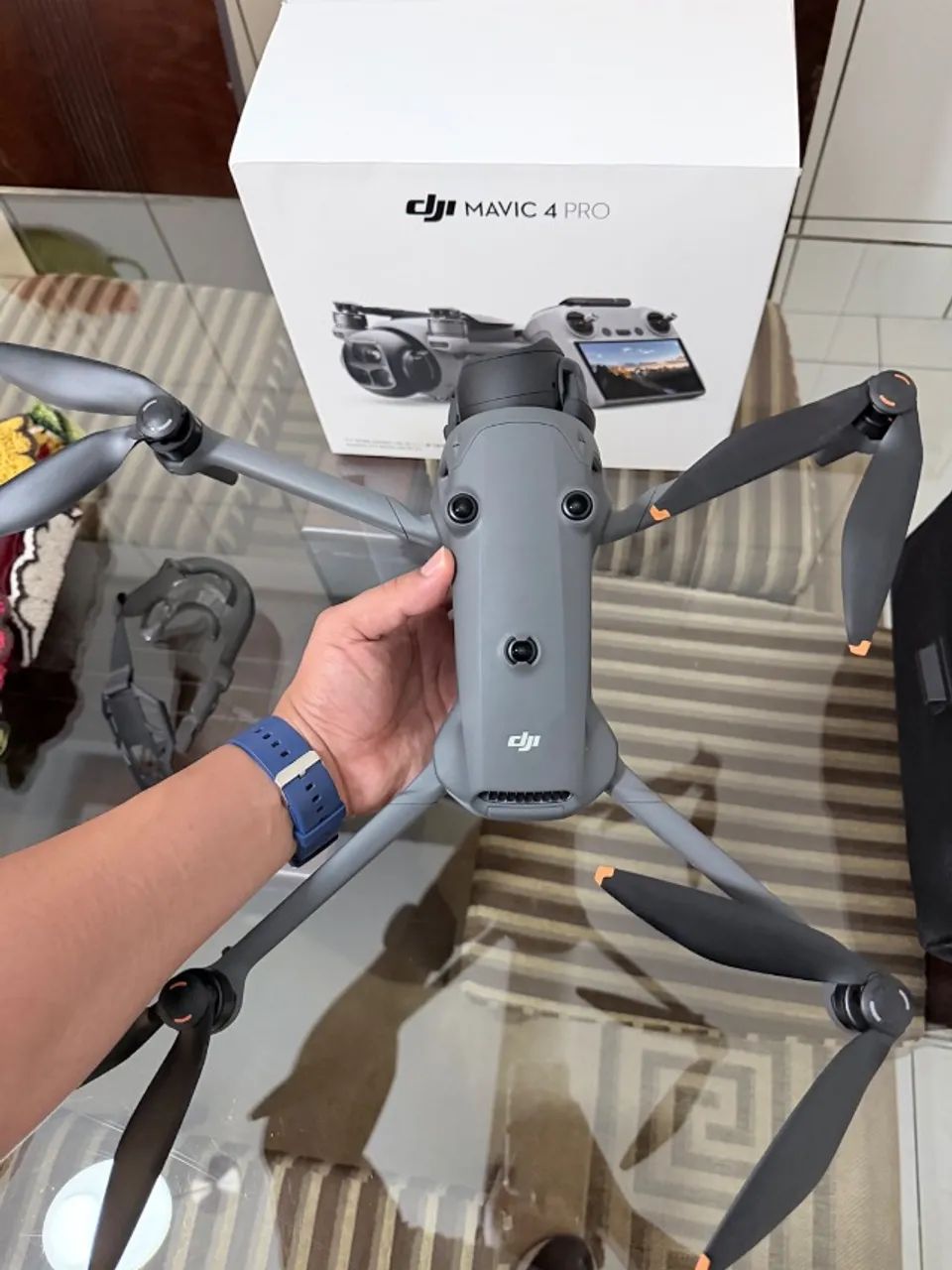SOMENTE O DRONE MAVIC 4 PRO - SEMI NOVO  - Foto 5