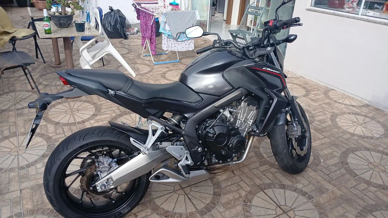 BB 650F super inteira