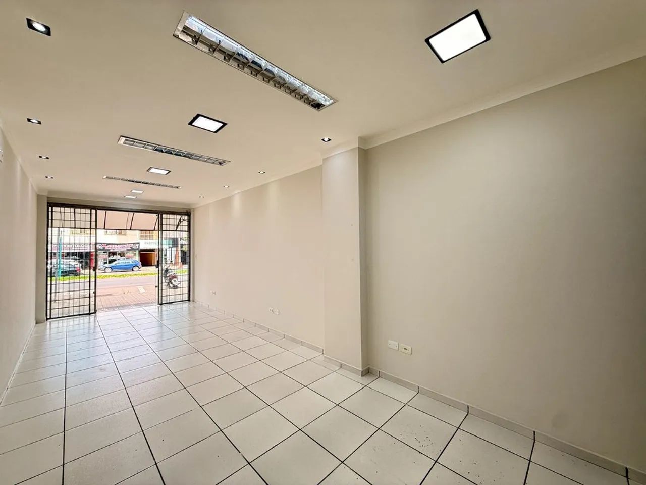 Sala para alugar em Maringá, Parque das Laranjeiras, com 37 m² - Foto 3