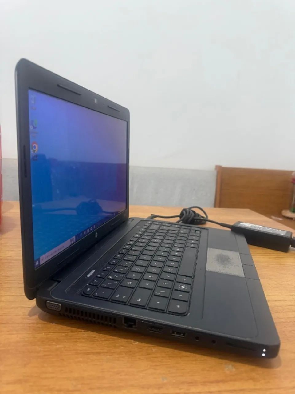 Notebook HP i3 8GB 500GB windows 10 Hdmi web-cam 
