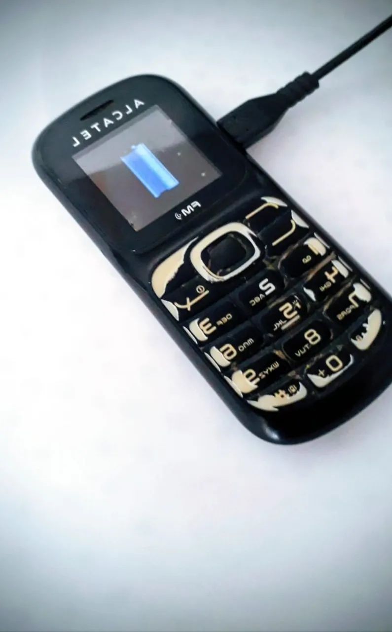 Celular Alcatel  - One touch 217D - Foto 2
