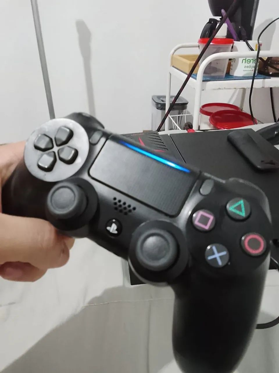 Playstation 4 Original + 2 Controles + 2 Jogos - Foto 4