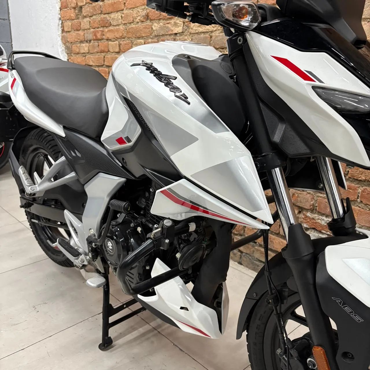 Bajaj PULSAR N150 - Foto 3