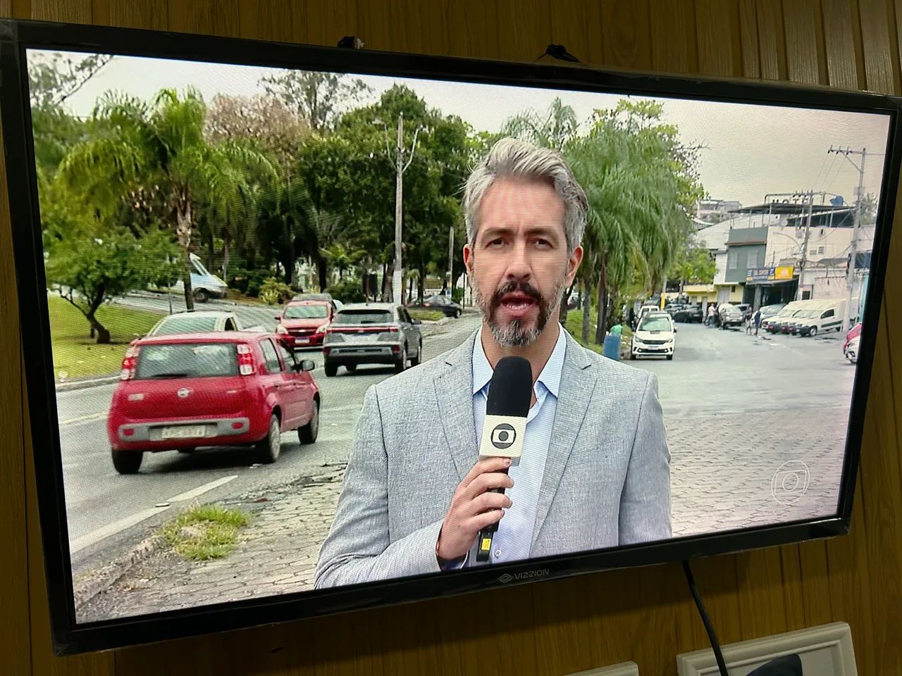 Tv 32 polegadas nova 
