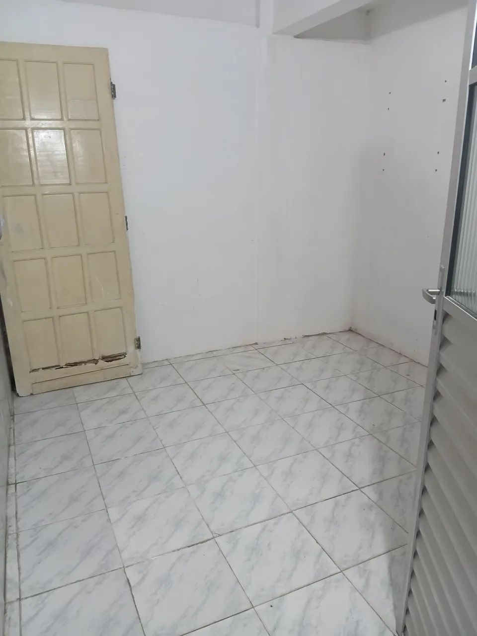 VENDO UMA CASA 2 /4 - Foto 3