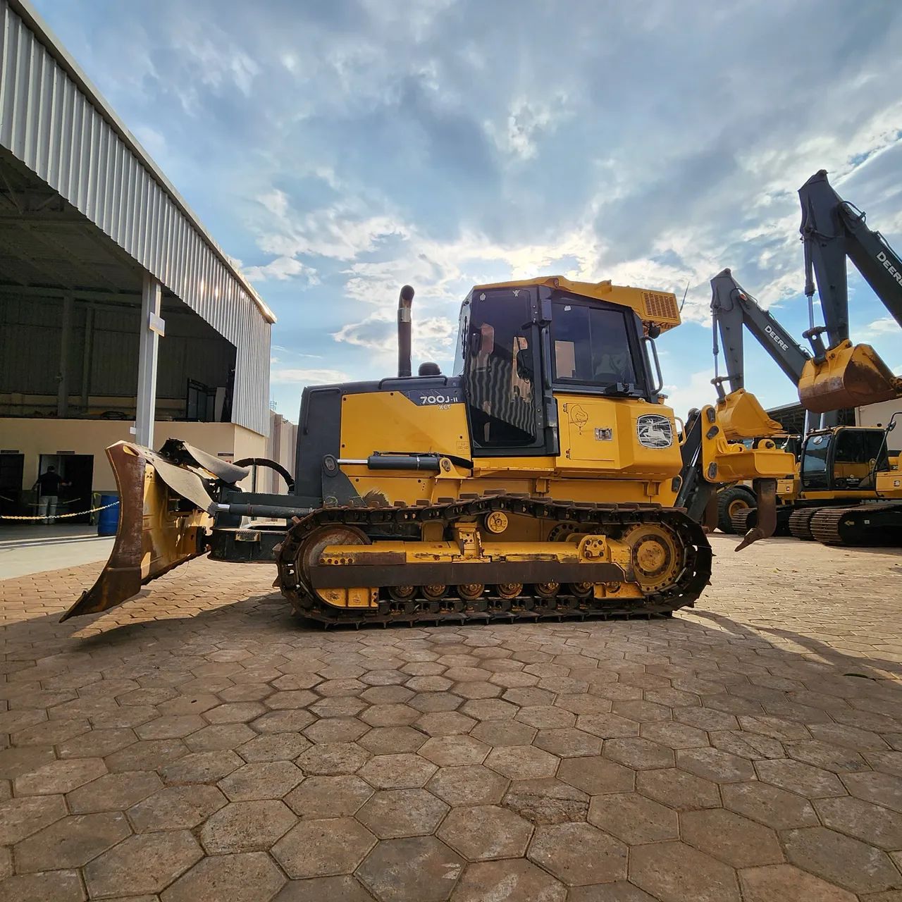 Trator de Esteira JD 700J-II 2022