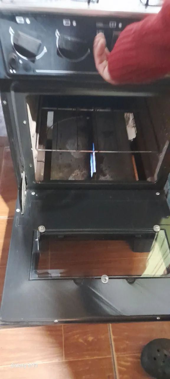 Fogão  4 bocas, Atlas, preto, elétrico. Todo revisado - Foto 4