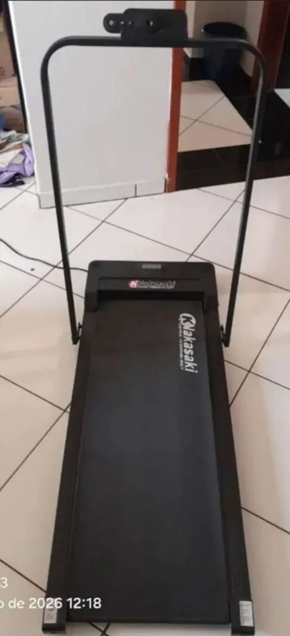 VENDO ESTEIRA ERGOMETRICA BIVOLT 