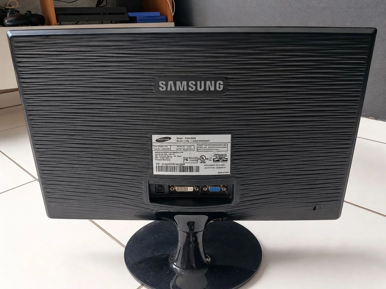 Monitor Samsung SyncMaster SA300 20" - Foto 2