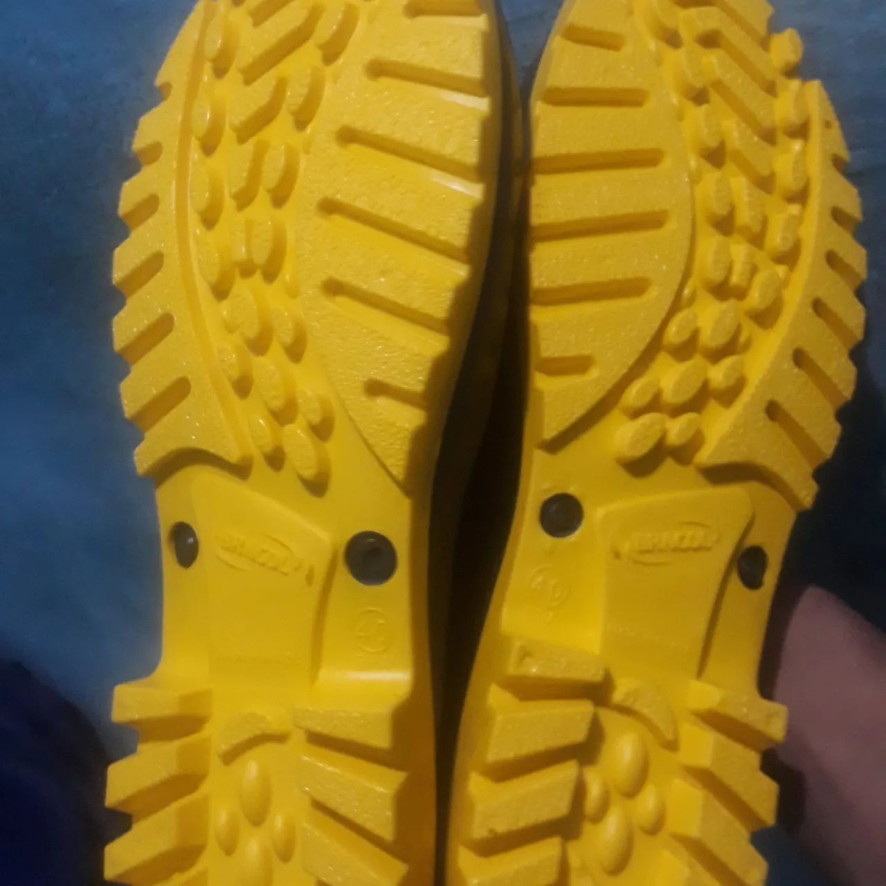 VENDO BOTA, DE PROTEÇÃO EPI. BRACOL TAM:40 - Foto 4