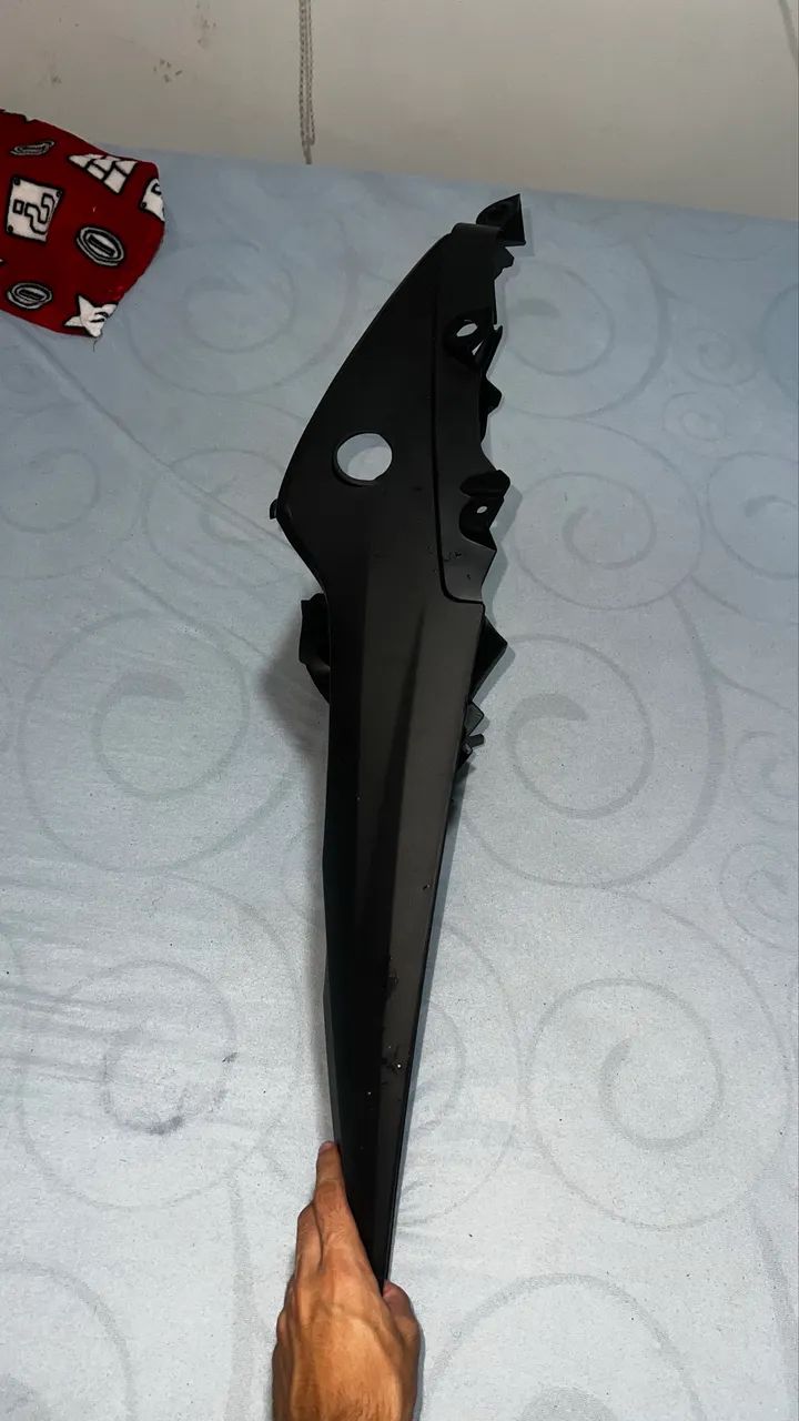 Paralama Dianteiro Bico Xre300 2010 A 2015 Preto Original - Foto 4