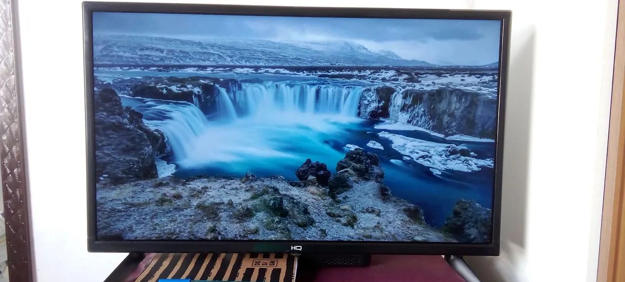 TV 24 POLEGADAS SMART 