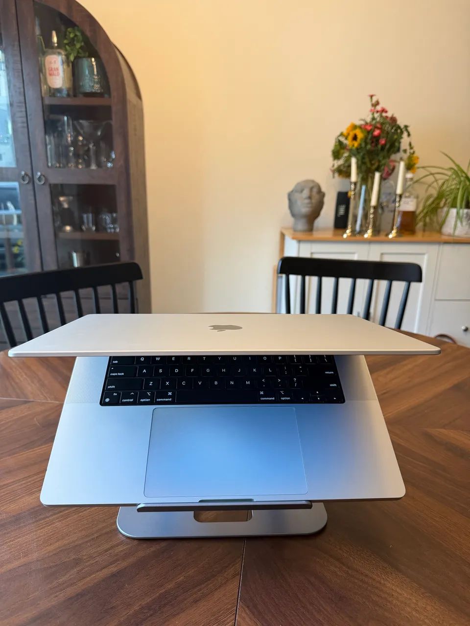 MacBook Pro M3 Max 64GB 1TB GPU 40 núcleos 100 % bateria  - Foto 2
