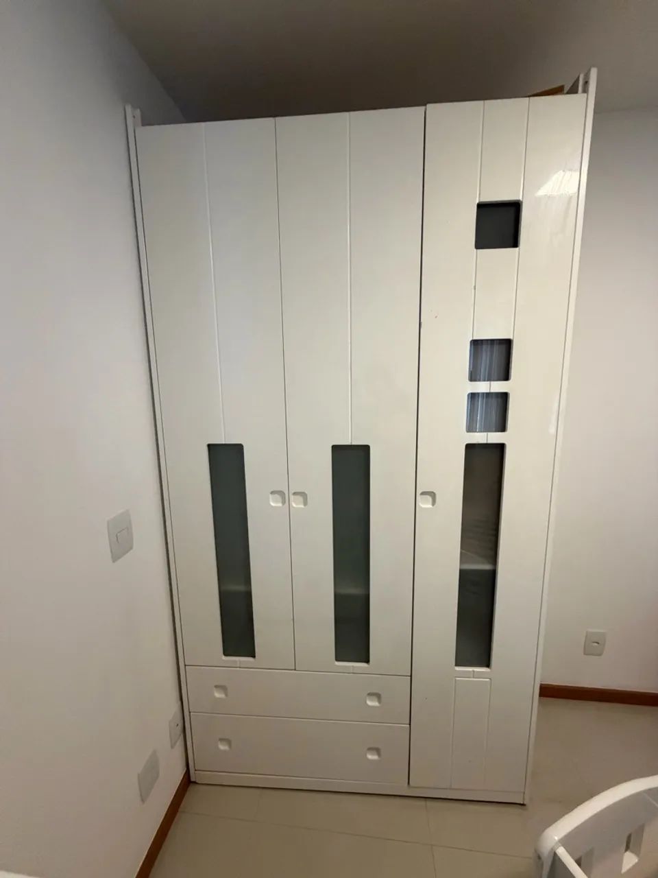 4 móveis Quarto de Bebê Branco - Berço + Bicama + Guarda-Roupa + Cômoda em MDF - Foto 2