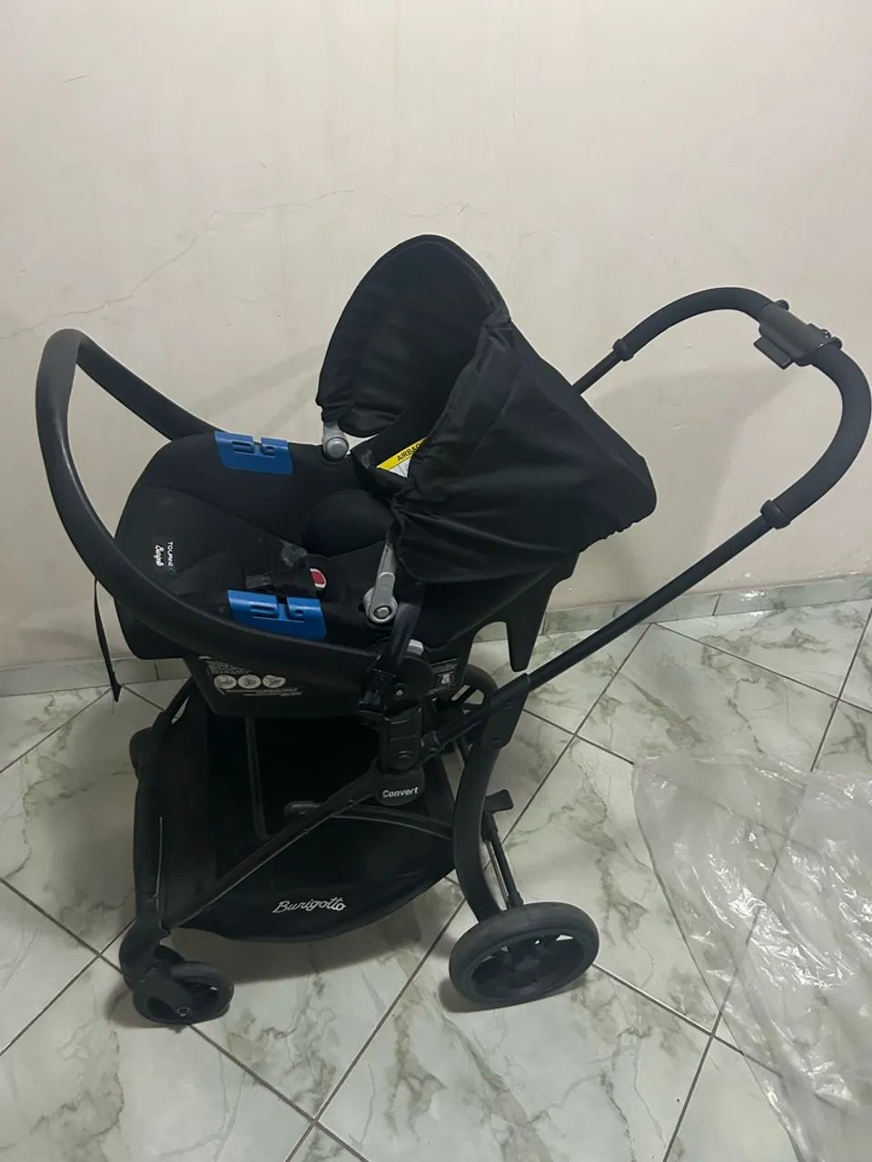 Carrinho de Bebê convert c/ bebê conforto - Foto 5
