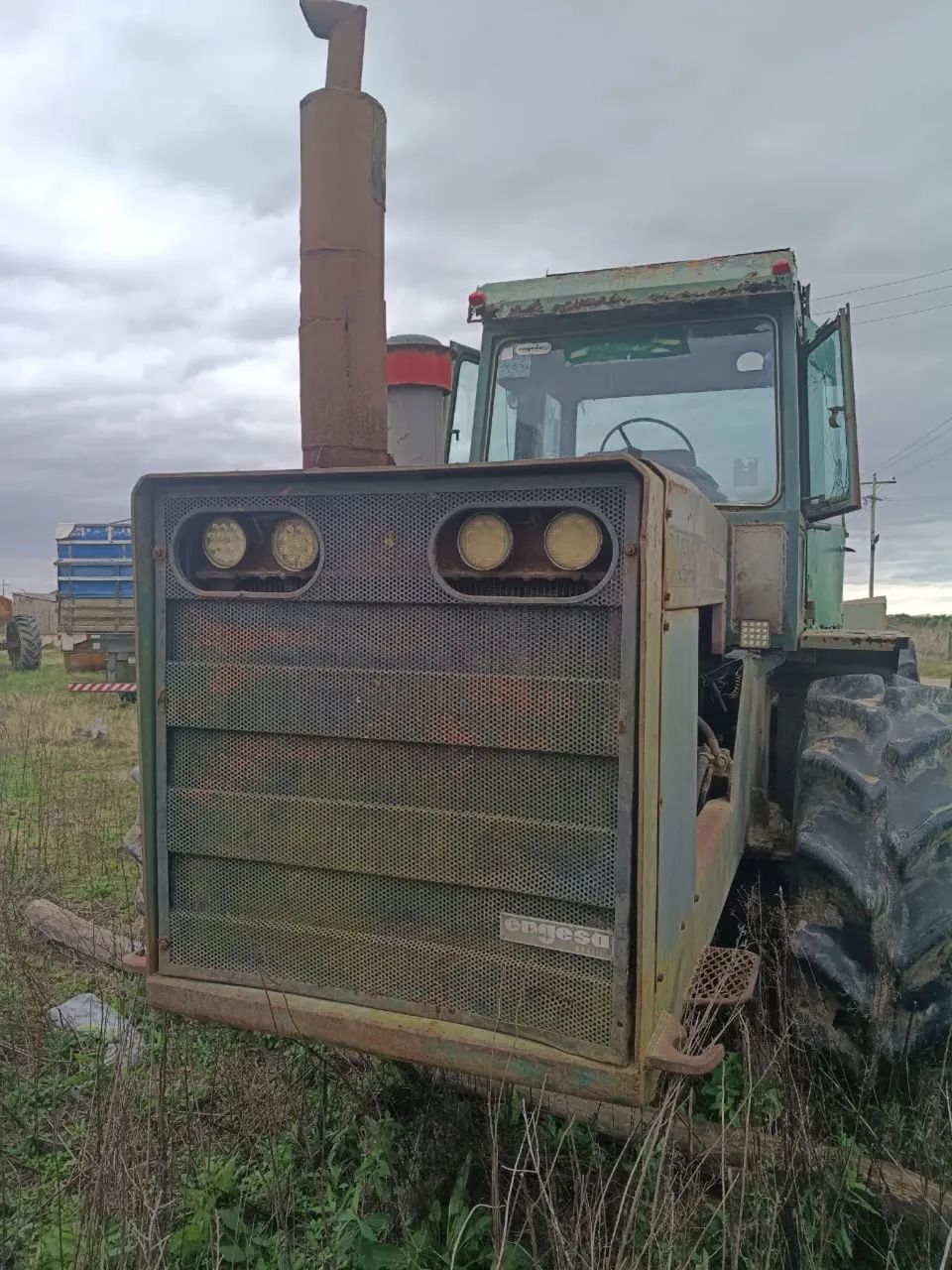 Trator Engesa 1124 