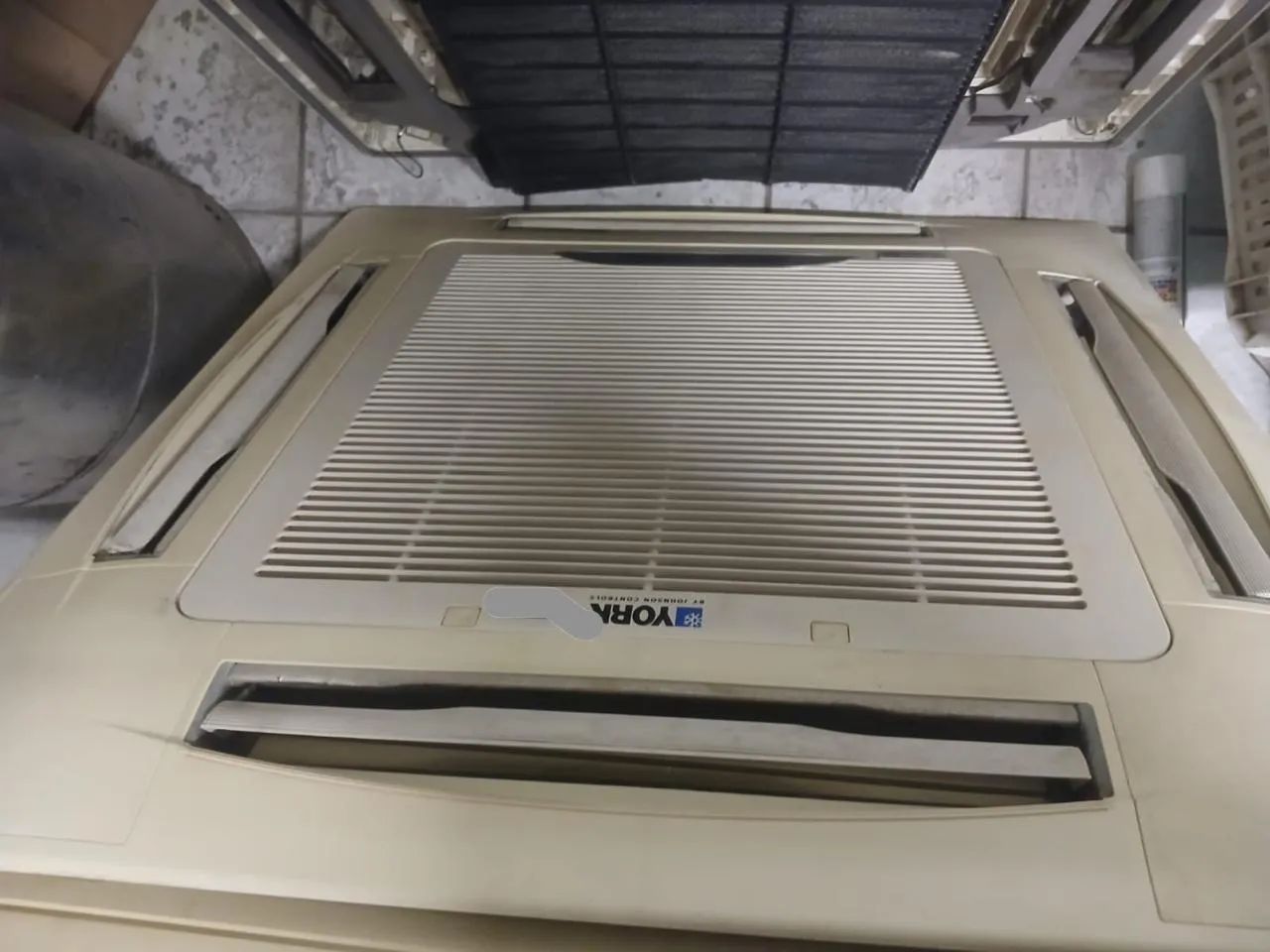 Ar condicionado cassete 24000 btus