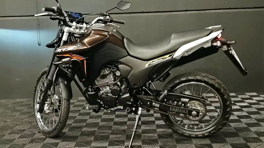 XTZ 250 LANDER CONNECTED - Foto 3