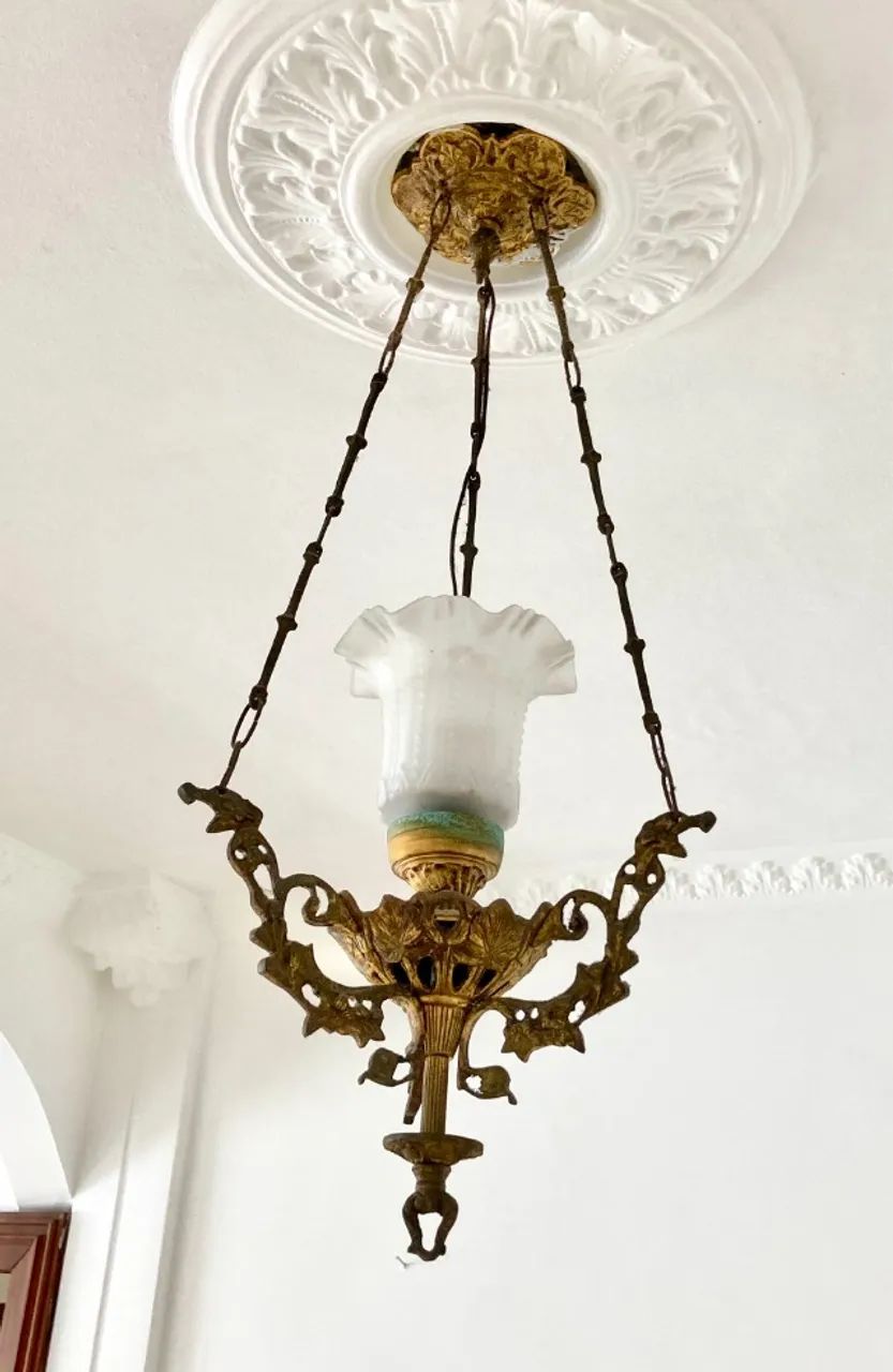 Par de lustre de bronze com tulipa - Foto 2