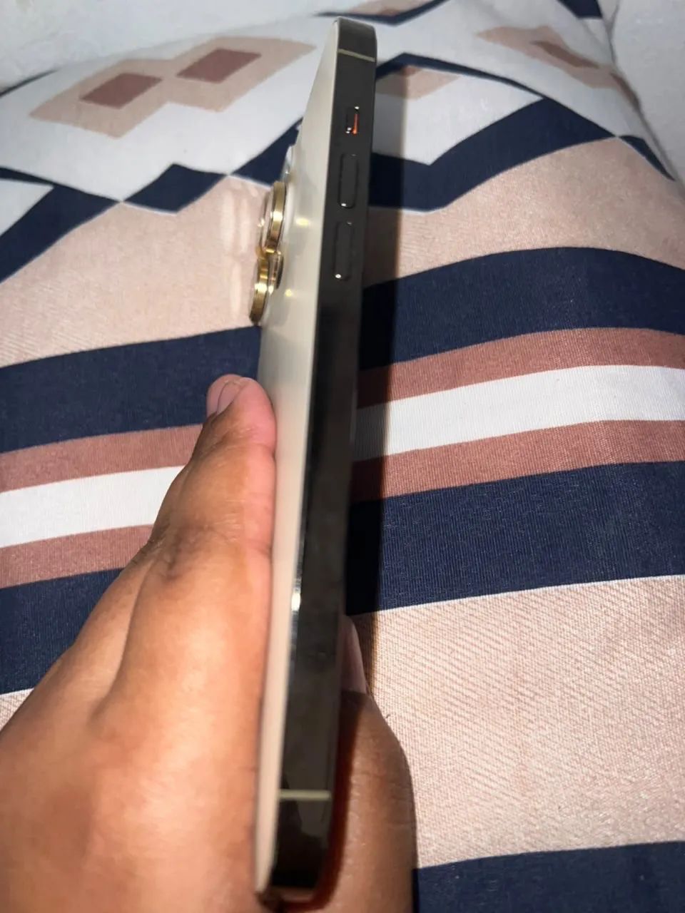 iPhone 14 Pro Max gold