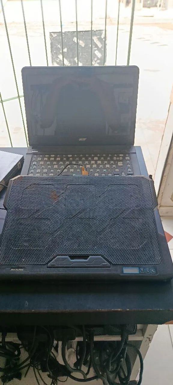 Notebook Acer funcionando porem o teclado tá sem as teclas - Foto 2