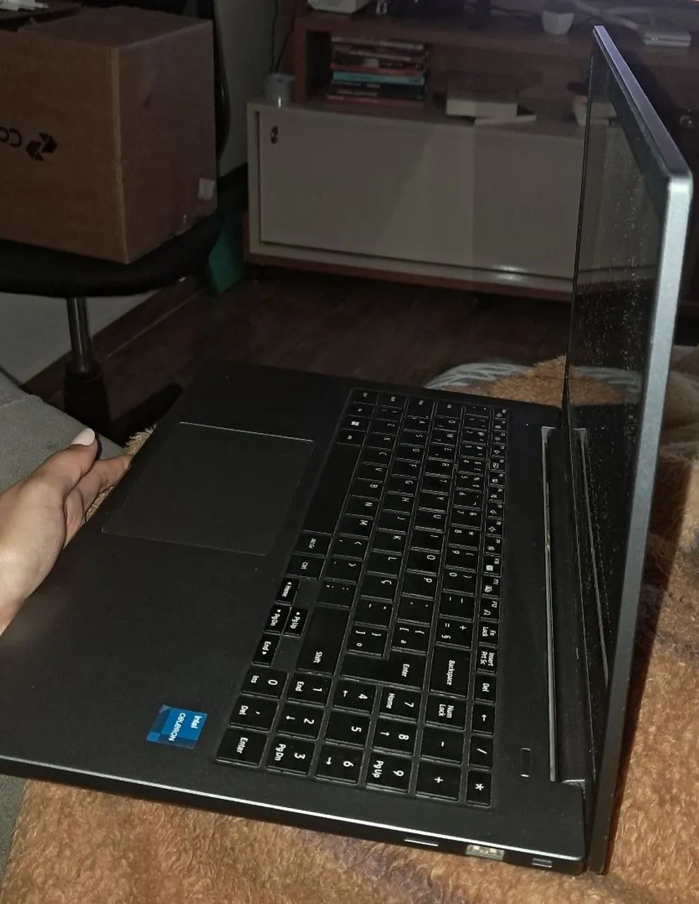 Notebook Samsung Book Celeron. (Usado) - Foto 2