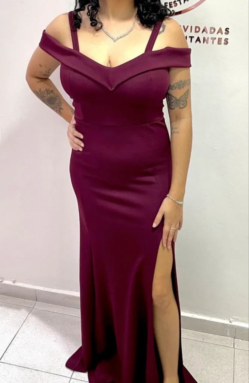 Vestido marsala de crepe