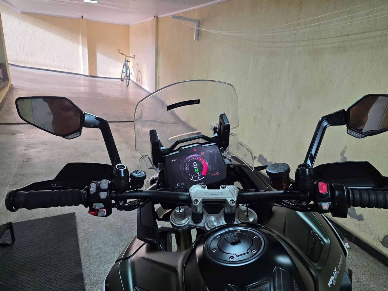 Triumph 1200 Rally Explorer 2022 - 1448261905 | OLX