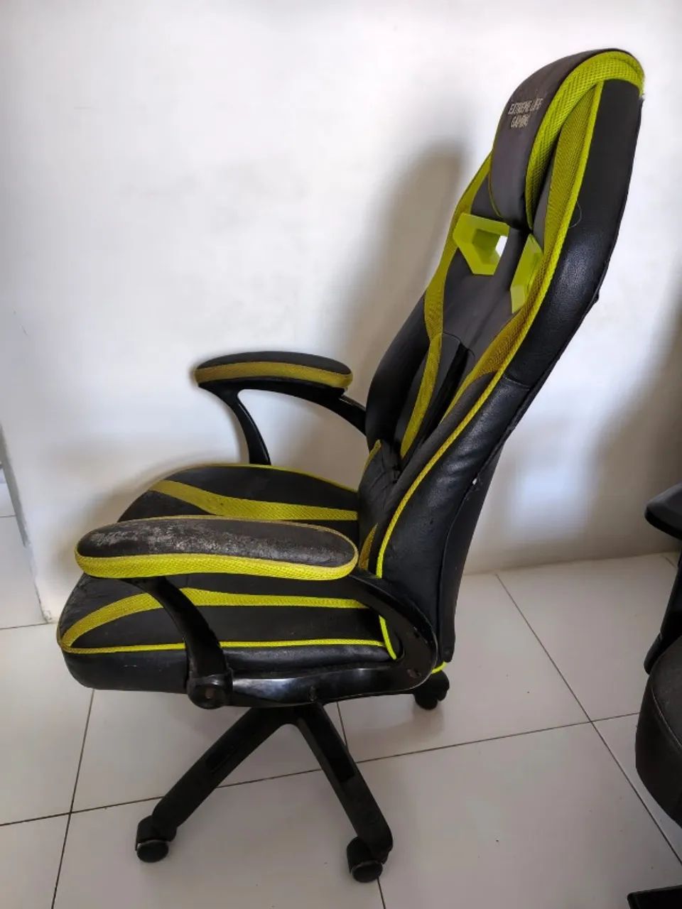 Cadeira gamer usada (negociável) - Foto 2