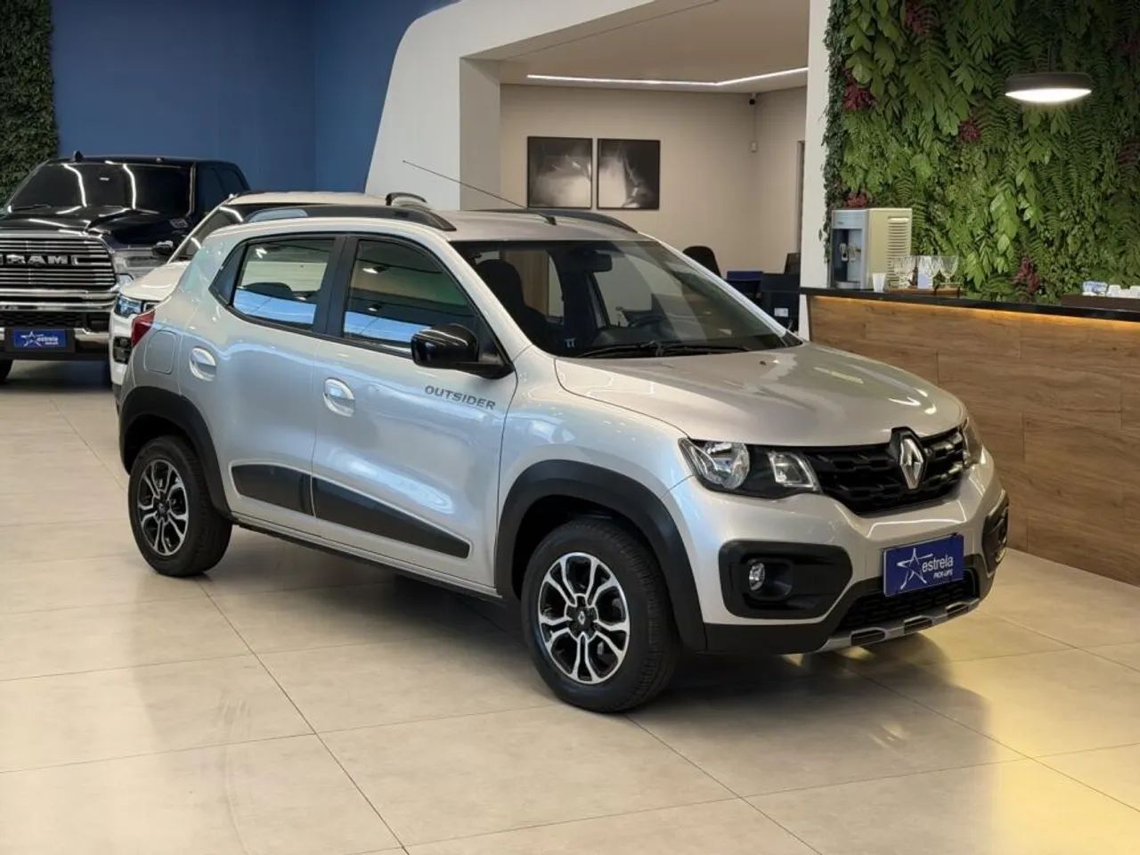 Renault Kwid Outsider 1.0 Flex 12V 5P Mec. 2020 - Foto 4