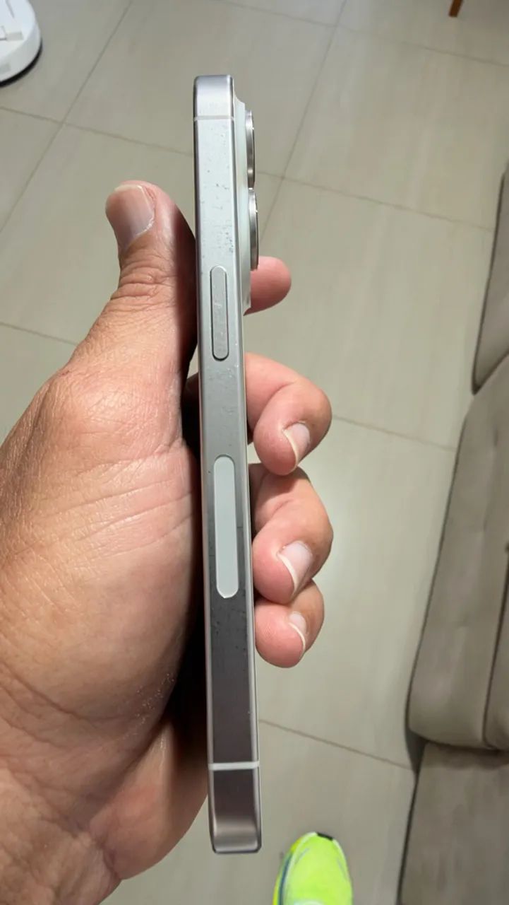 Iphone 15 Pro - Foto 4