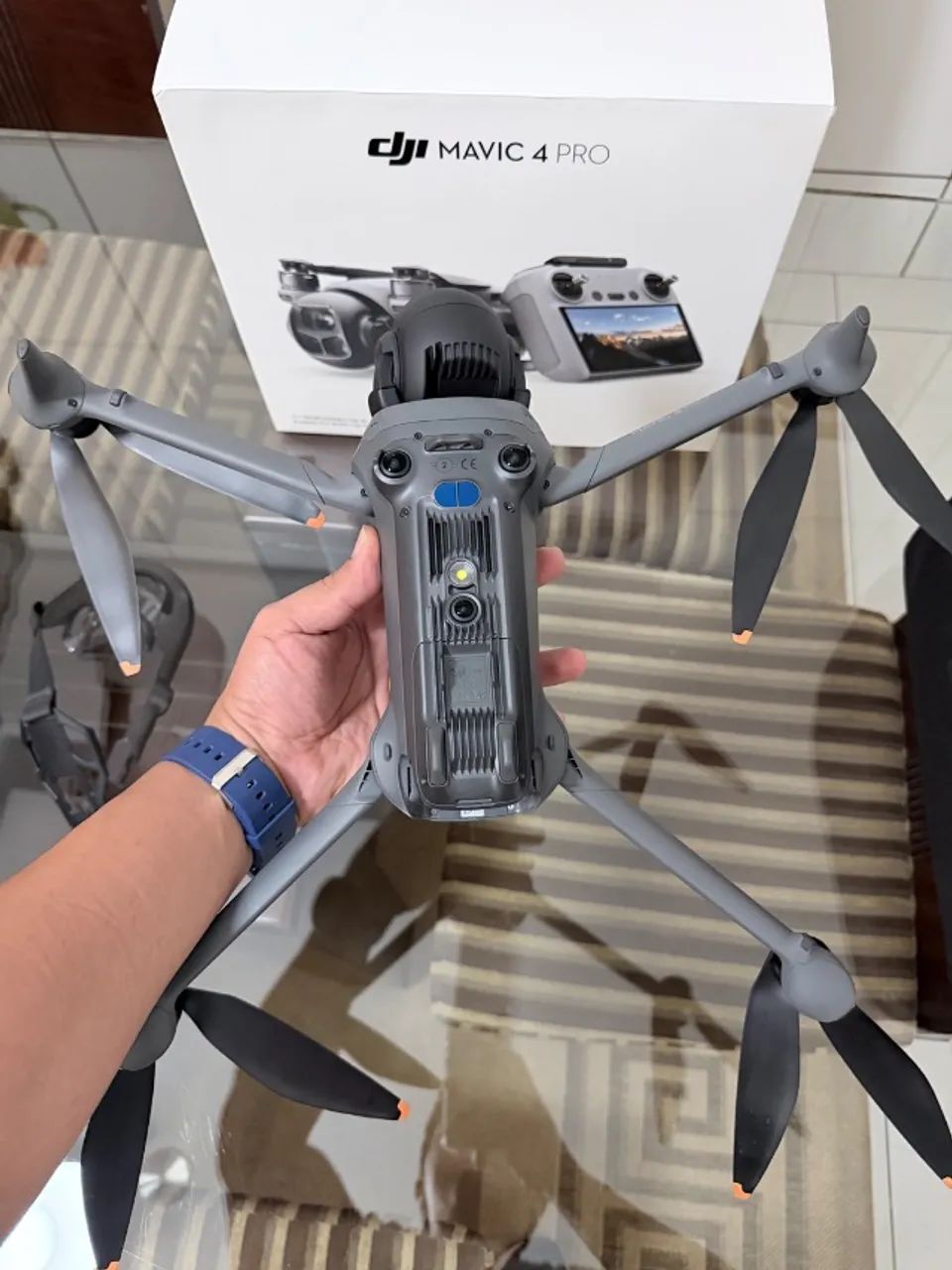 SOMENTE O DRONE MAVIC 4 PRO - SEMI NOVO  - Foto 3