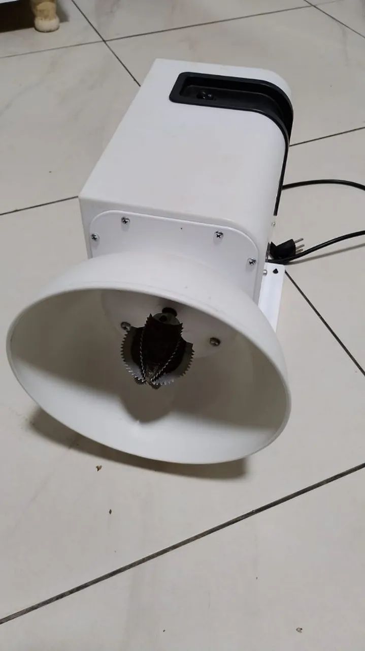 Ralador de coco elétrico 