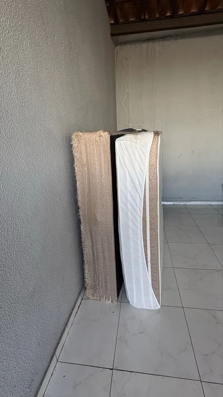 VENDO CAMA BOS CASAL USADA - Foto 2