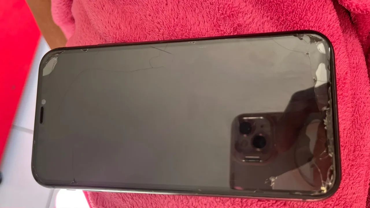 IPHONE 11 - Foto 4