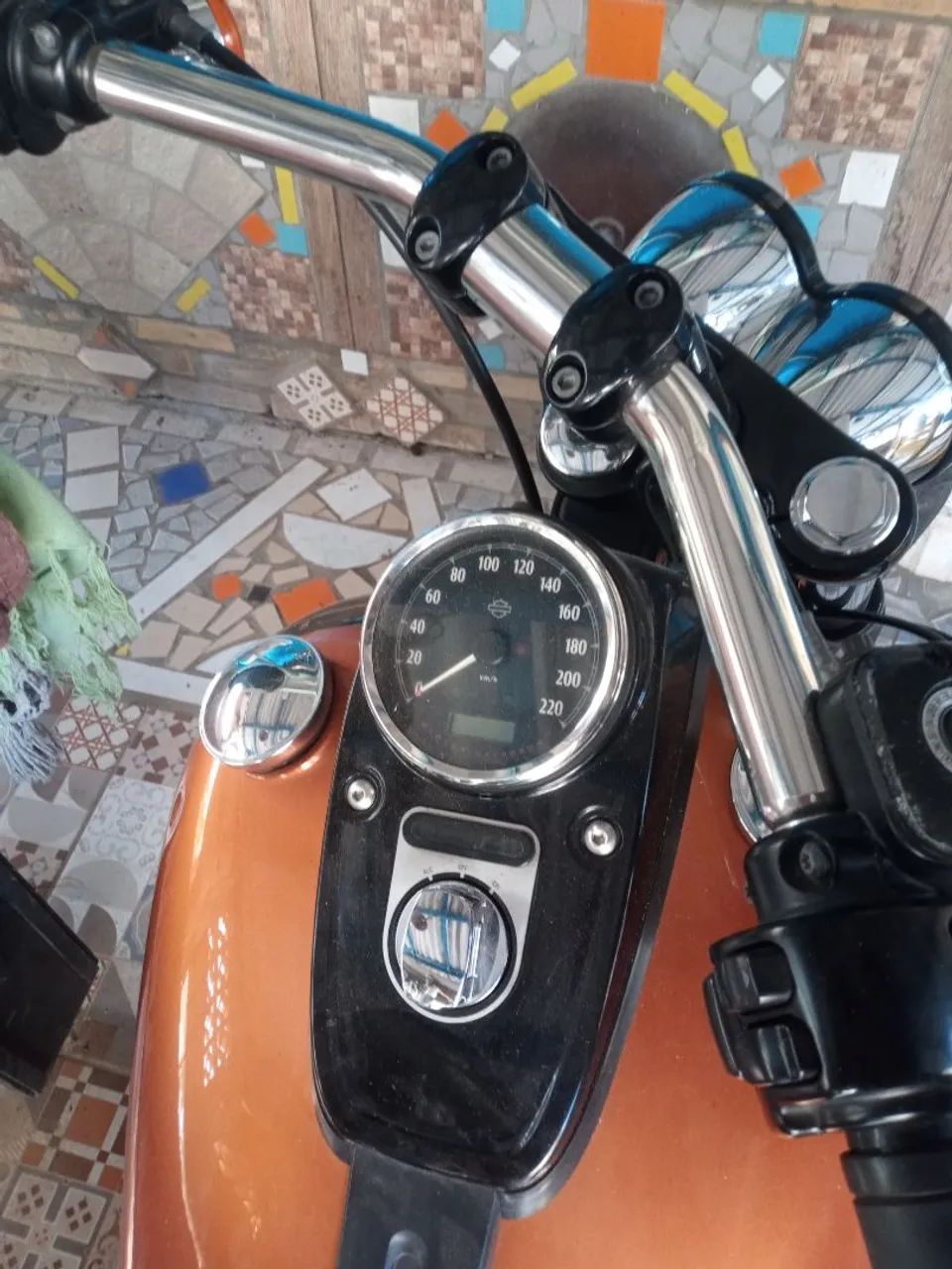 Harley-Davidson Dyna Fat Bob - Foto 2