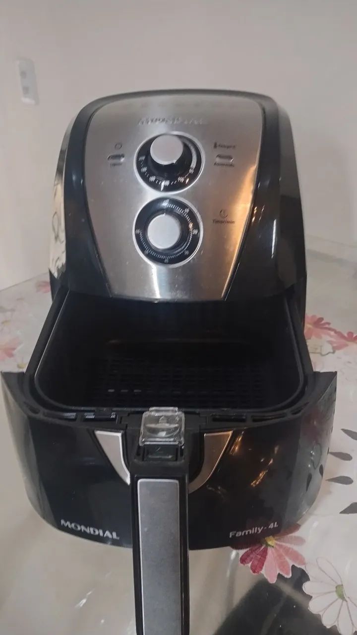 Fritadeira Airfryer mondial 4Lt