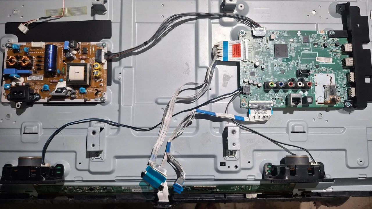Placas e peças da TV LG 32LM625B - Foto 2