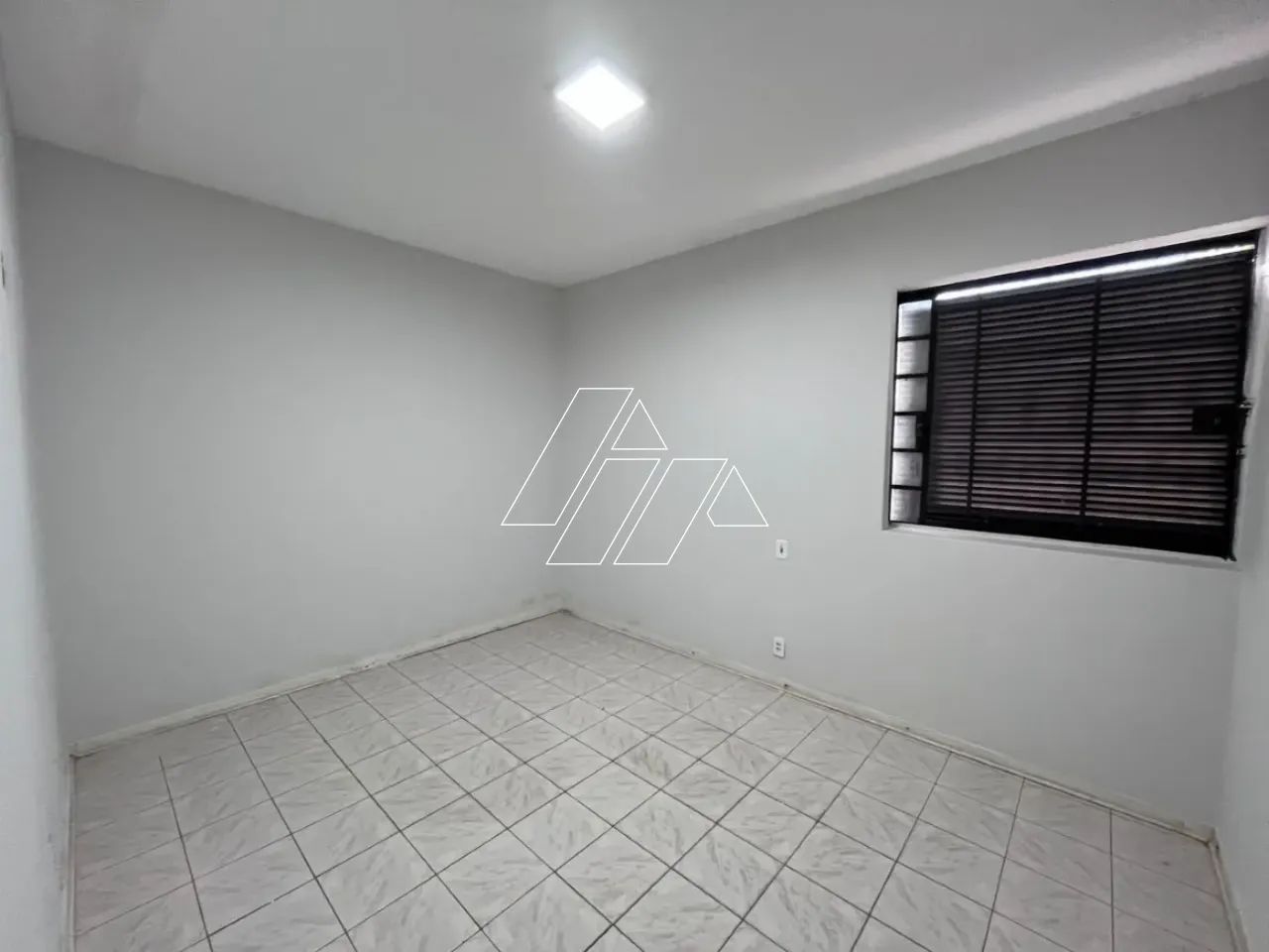 Casa Comercial com 4 Salas para Locação no Centro de Marília/SP - Foto 4