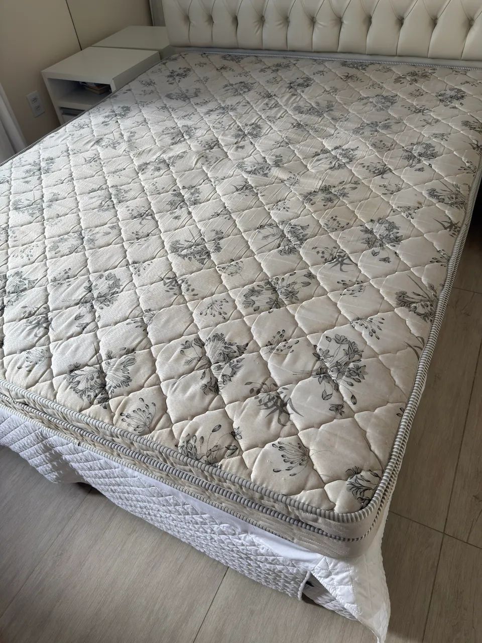 Cama Box Queen com Colchão de Molas Ensacadas - Bom Estado - Foto 4