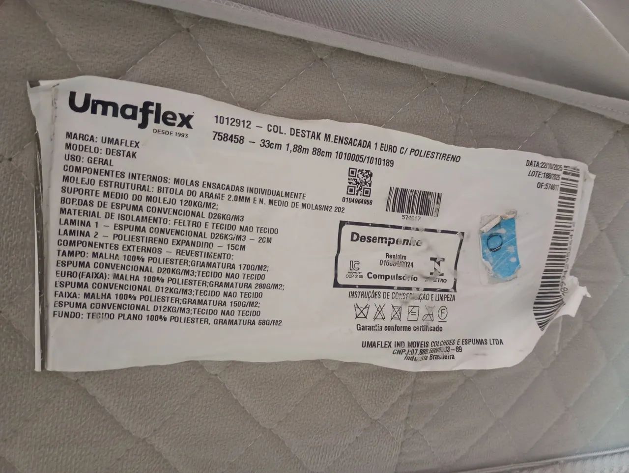 Vendo 2 camas solteiros, marca UMAFLEX.