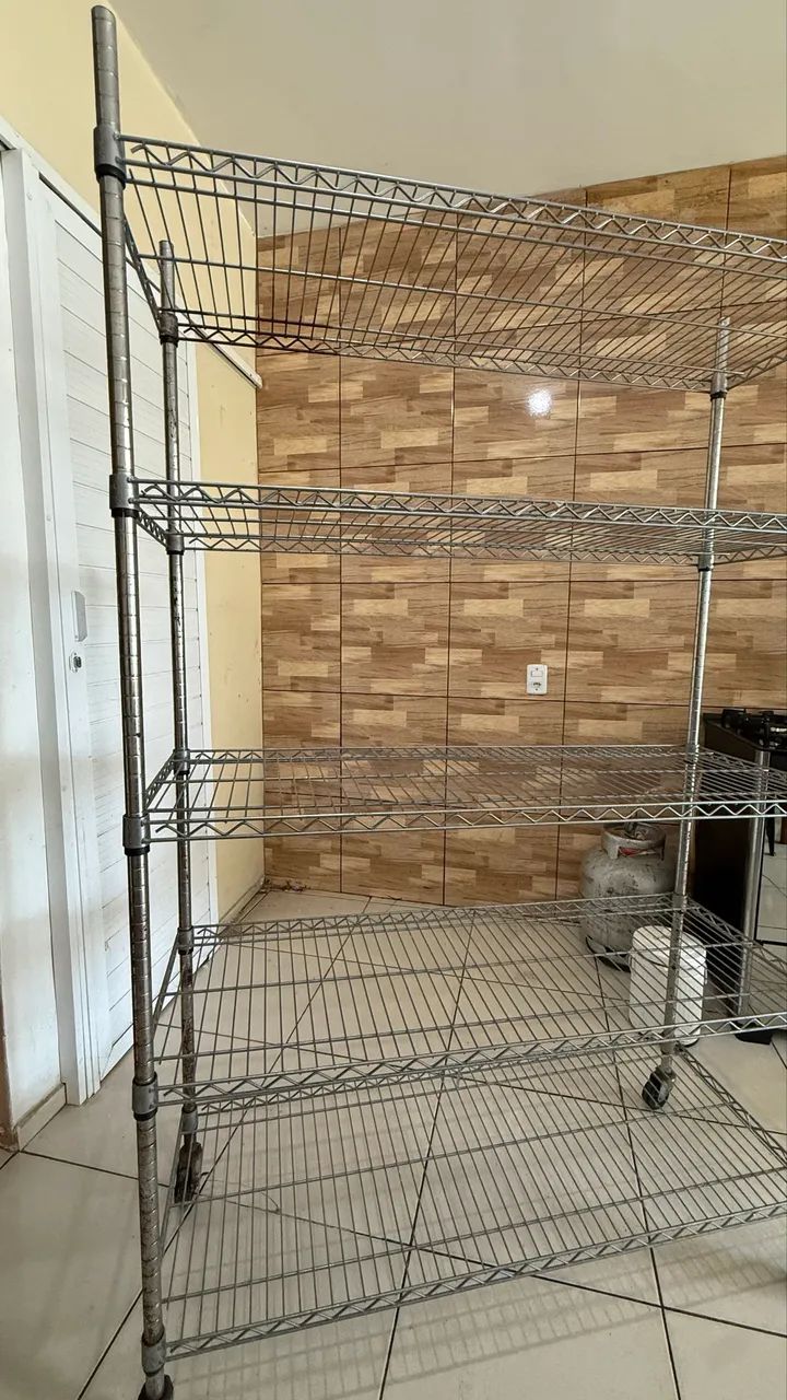 Estante de ferro TOK STOK 